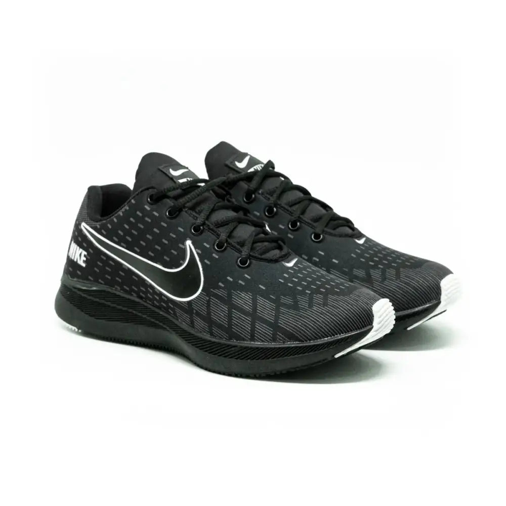 Imagem de Tênis Nike Full Zoom preto, oferecendo conforto e tração superior