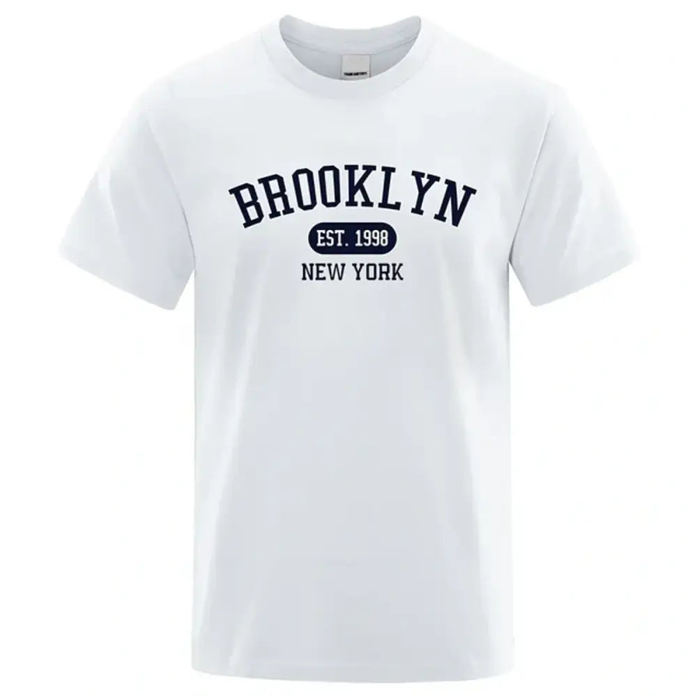 Camisa Brooklyn branca com estampa DTG e algodão premium, modelo 1998