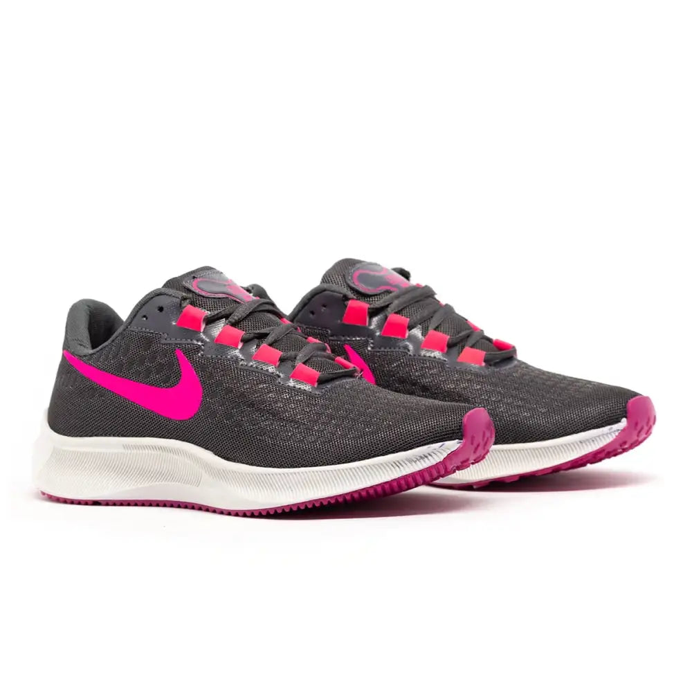 Imagem de Nike Pegasus 37 oferecendo conforto personalizado em rosa e cinza feminino nike pegasus