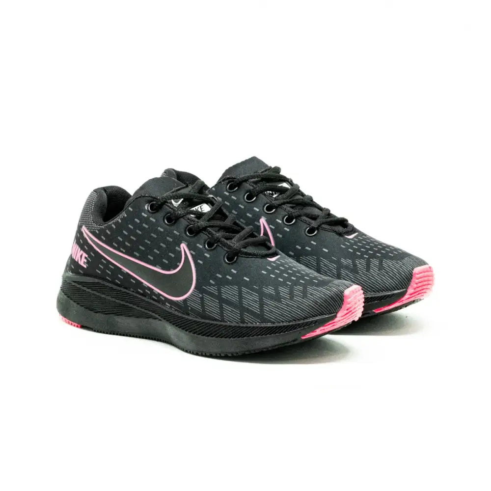 Tênis Nike Full Zoom Conforto e Tração com design preto e rosa para corrida