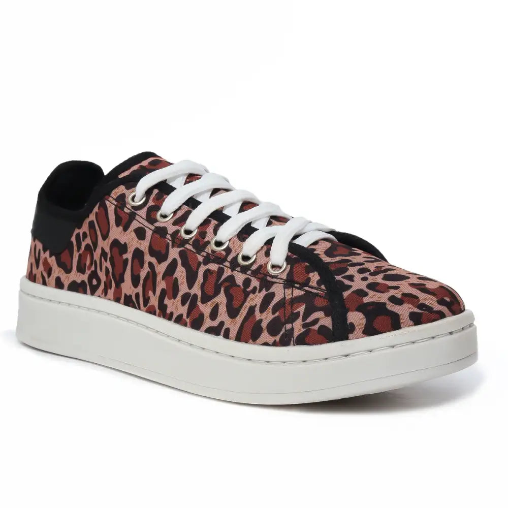 Tênis slip-on feminino com estampa de Leopardo e plataforma confortável